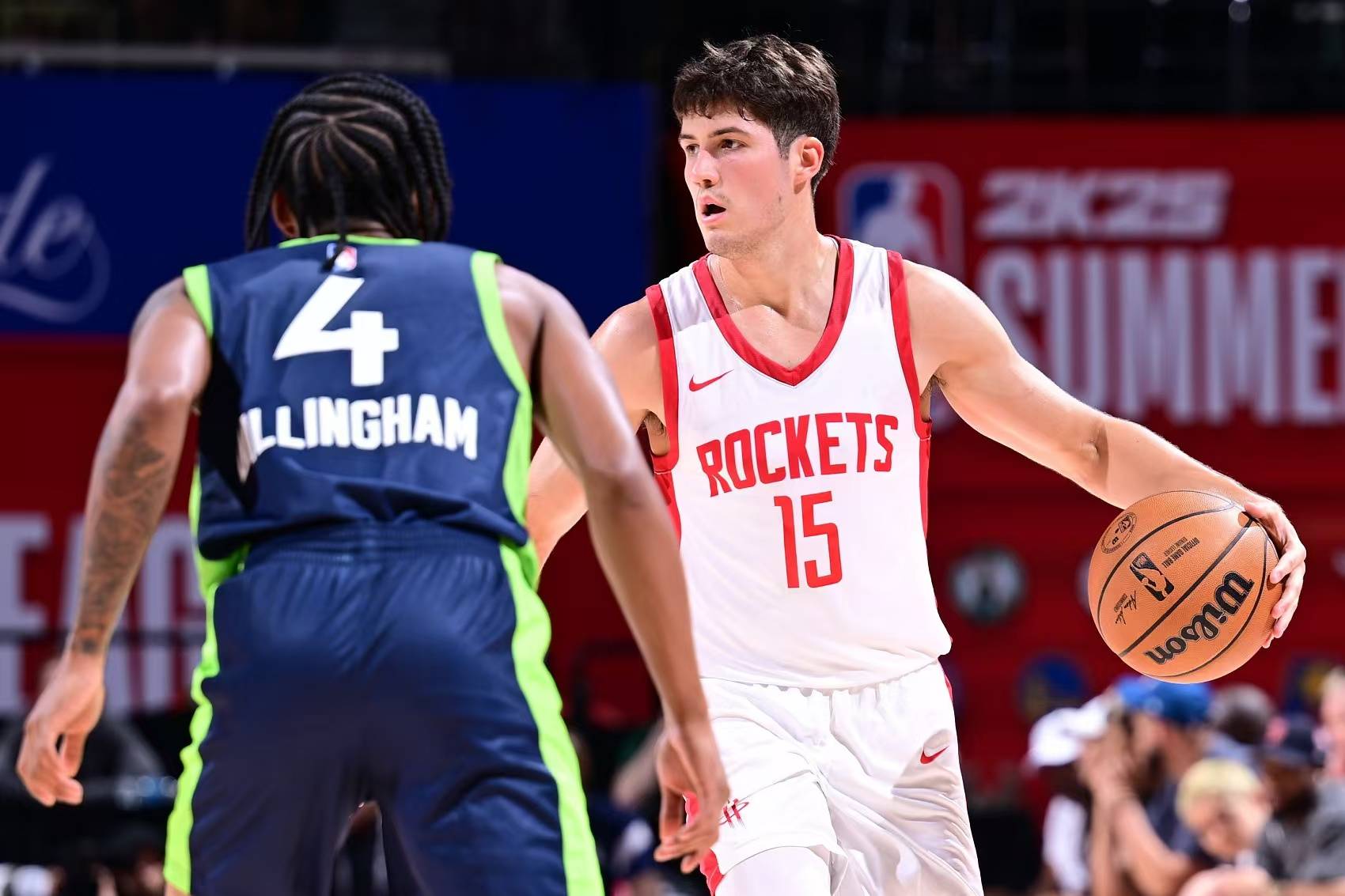 d更贴近当 d更贴近当